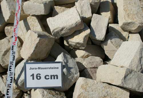 Jura-Mauersteine gespalten